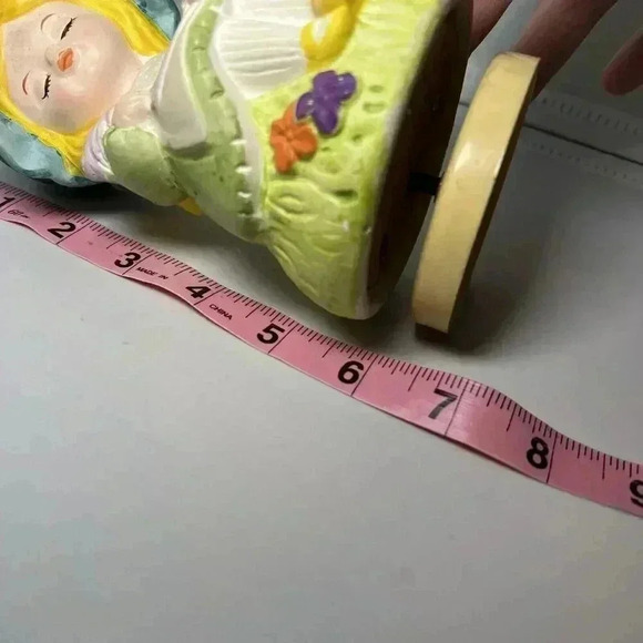 EUC Sankyo Japan Blonde Girl Bonnet VTG 6" Tall Rotating Music Box Nostalgia!! - Picture 4 of 5